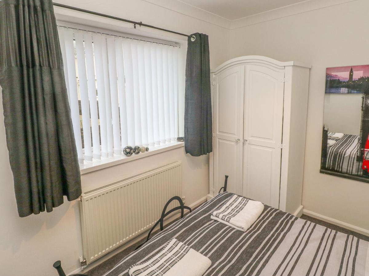 Cwtch Ar Y Mor Villa Burry Port Kültér fotó